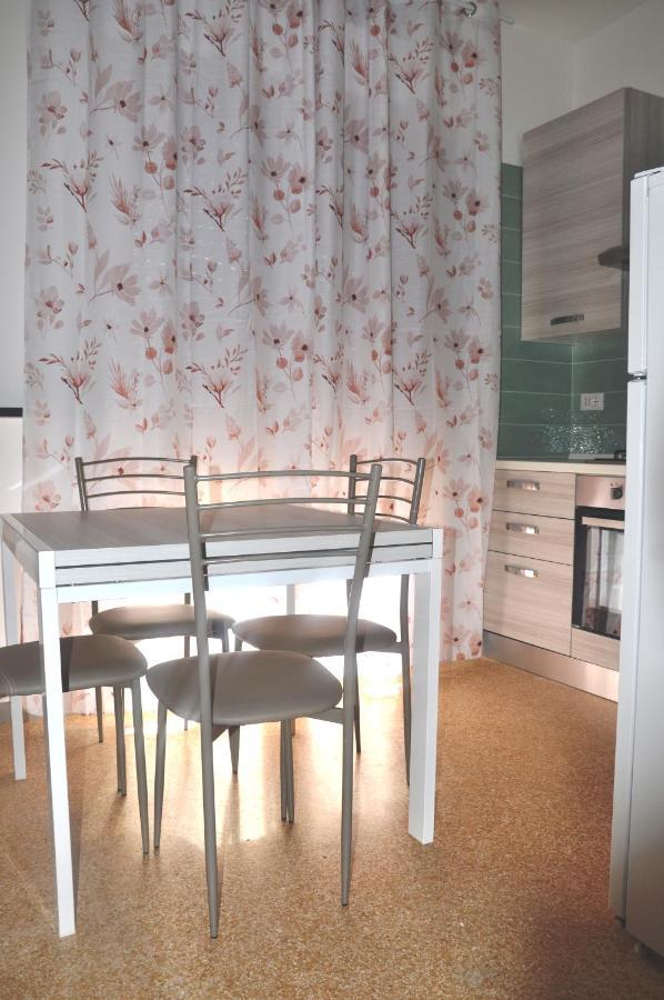 Viale Repubblica 307 6 Lägenhet Pietra Ligure Exteriör bild