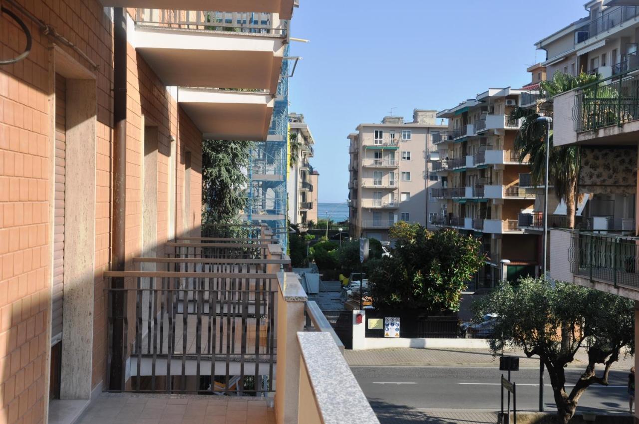 Viale Repubblica 307 6 Lägenhet Pietra Ligure Exteriör bild