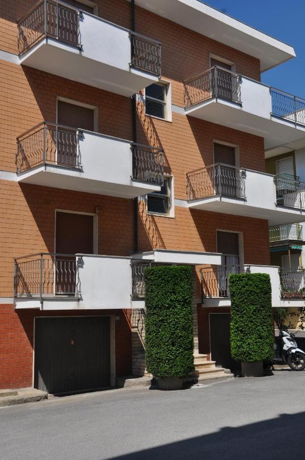 Viale Repubblica 307 6 Lägenhet Pietra Ligure Exteriör bild
